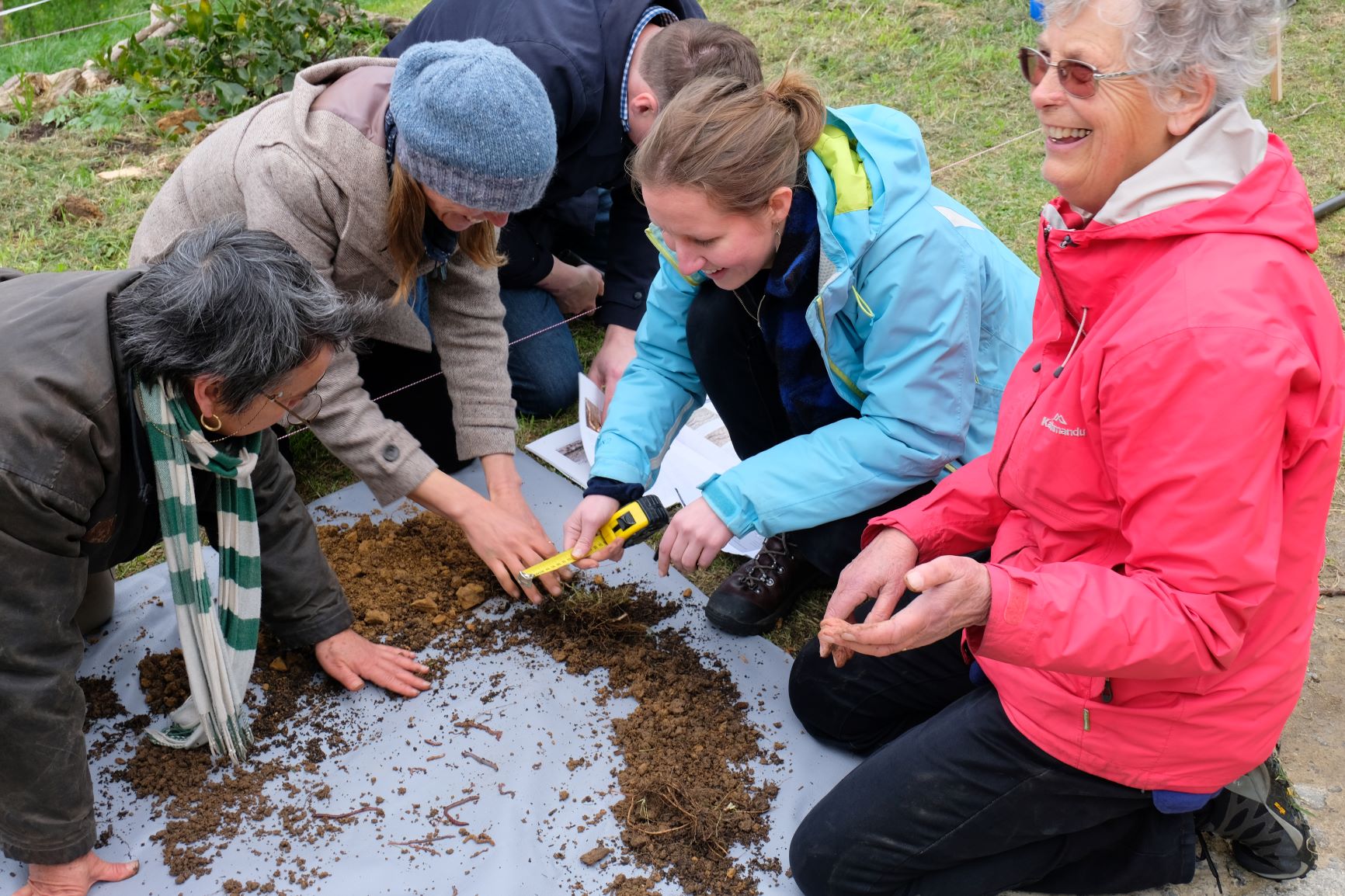 Counting earthworms at Tapu Te Ranga